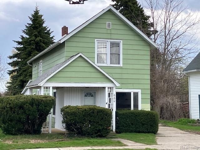 3 Bedroom, 1 1/2 bath, with 1 car detached garage, with attached - Beach Home for sale in Harbor Beach, Michigan on Beachhouse.com