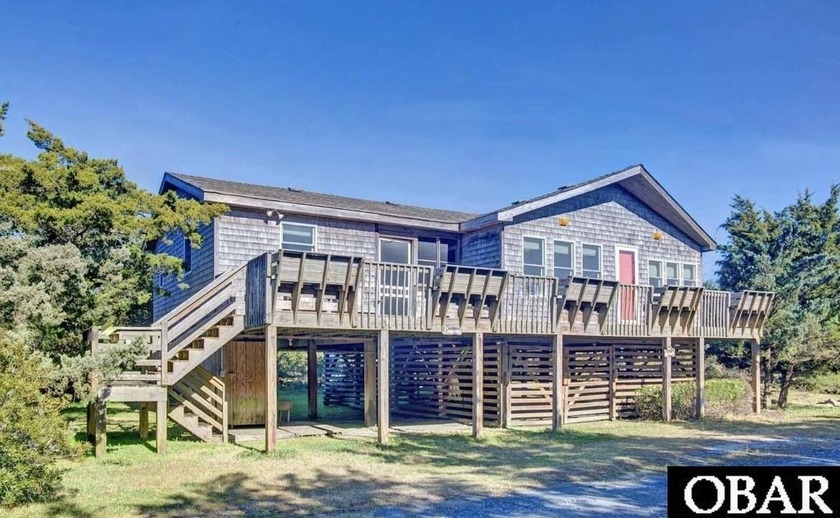 A true Hatteras classic, *Derryneen* has been a respite for - Beach Home for sale in Avon, North Carolina on Beachhouse.com