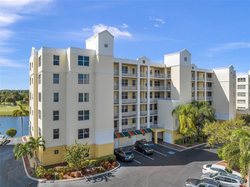 2 BEDROOM / 2 BATH LAKEFRONT CONDO WITH SPECTACULAR WEST FACING - Beach Condo for sale in Largo, Florida on Beachhouse.com