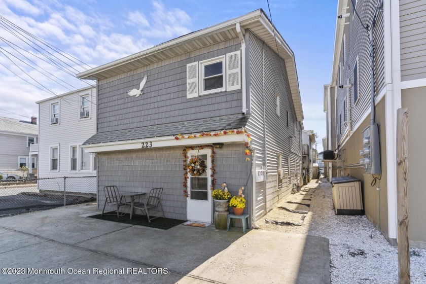 This 4 unit property is like an ATM . Taxes, Ins and utilities - Beach Home for sale in Seaside Heights, New Jersey on Beachhouse.com