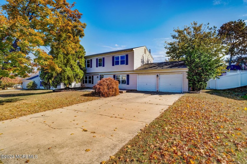 Welcome to 1131 Kells Ct, a beautiful 4-bedroom, 2.5-bath home - Beach Home for sale in Toms River, New Jersey on Beachhouse.com