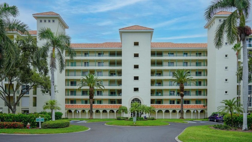 ***JUST RENOVATED WITH $30K of RECENT UPGRADES & NO damage from - Beach Condo for sale in St. Petersburg, Florida on Beachhouse.com