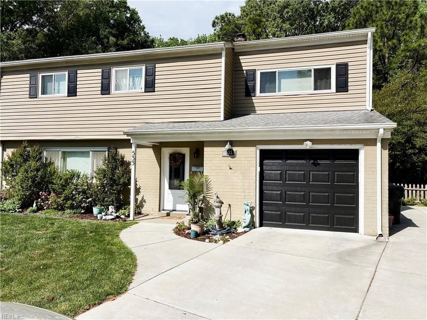 This charming 4-bedroom, 2.5-bath home is perfectly situated at - Beach Home for sale in Virginia Beach, Virginia on Beachhouse.com
