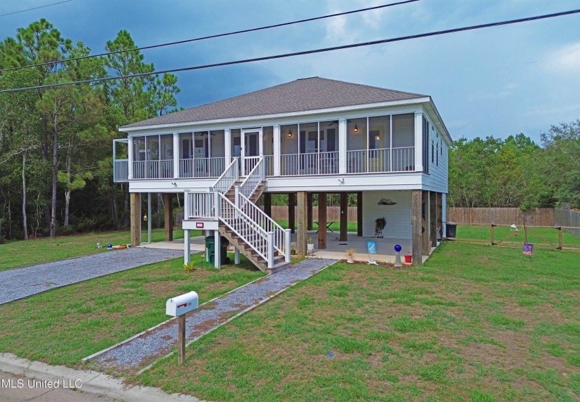 Stunning newer build just 1584 ft to the beach!! Take a walk - Beach Home for sale in Waveland, Mississippi on Beachhouse.com