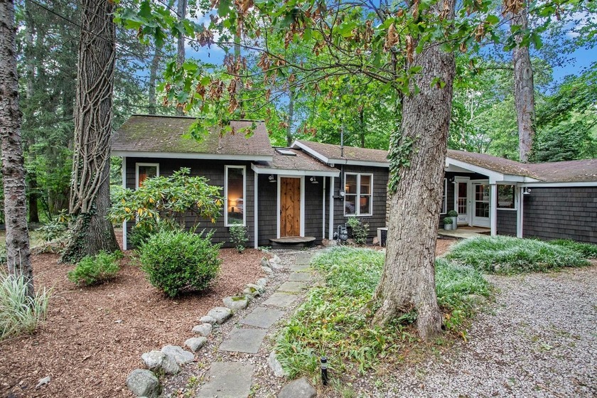 The perfect breezy beach cottage - perfect for all seasons! Many - Beach Home for sale in Michiana Shores, Indiana on Beachhouse.com