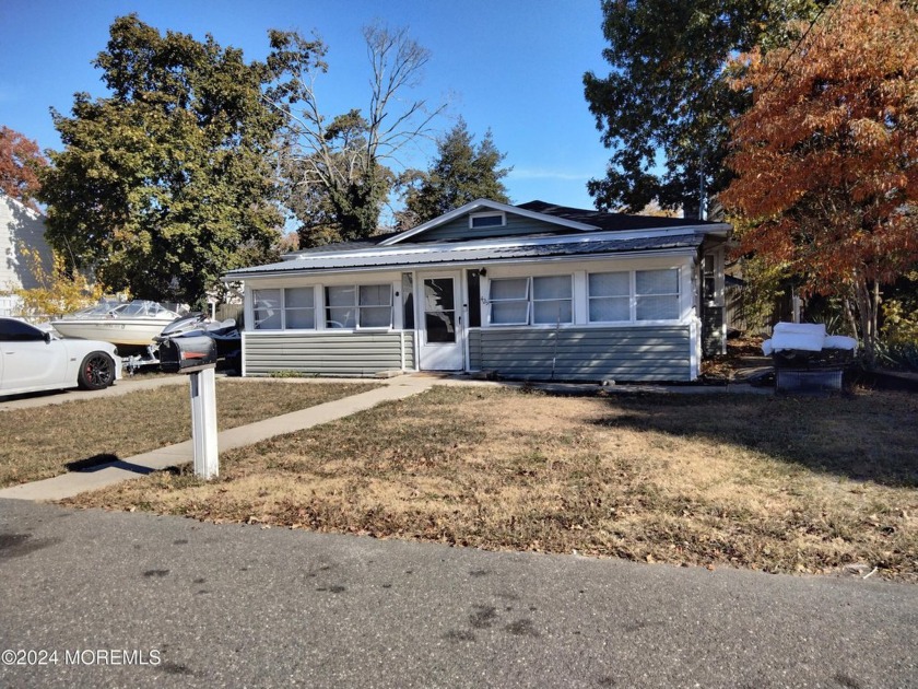 Imagine living by the sea!   This house is just a stone's throw - Beach Home for sale in Beachwood, New Jersey on Beachhouse.com