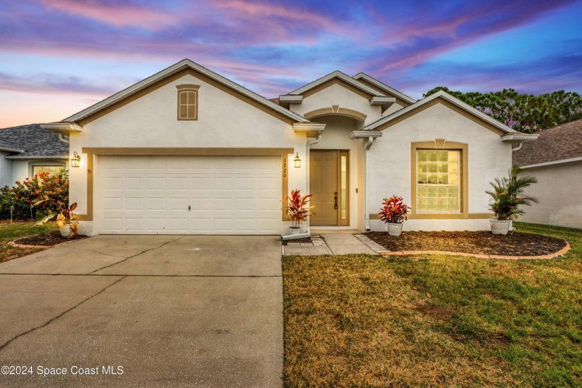 This beautiful 4 bedroom property has been completely updated - Beach Home for sale in Melbourne, Florida on Beachhouse.com