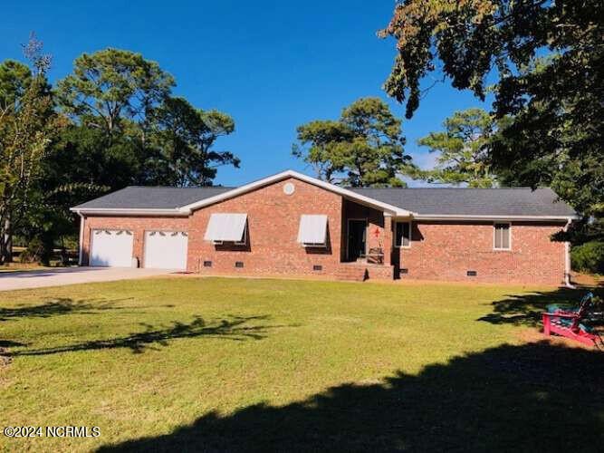 Motivated sellers! Location destination!! One of a kind brick - Beach Home for sale in Cape Carteret, North Carolina on Beachhouse.com