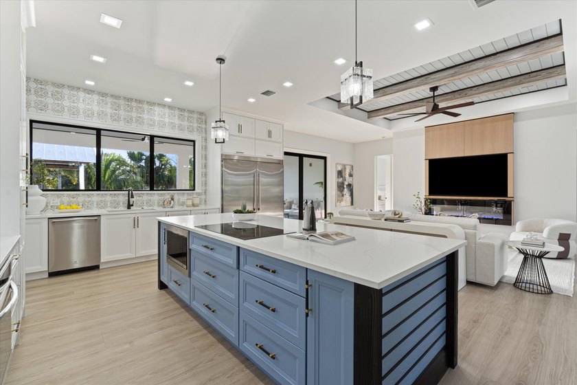 Want NEW CONSTRUCTION, with NO HOA? Calling all commercial - Beach Home for sale in Palm Beach Gardens, Florida on Beachhouse.com