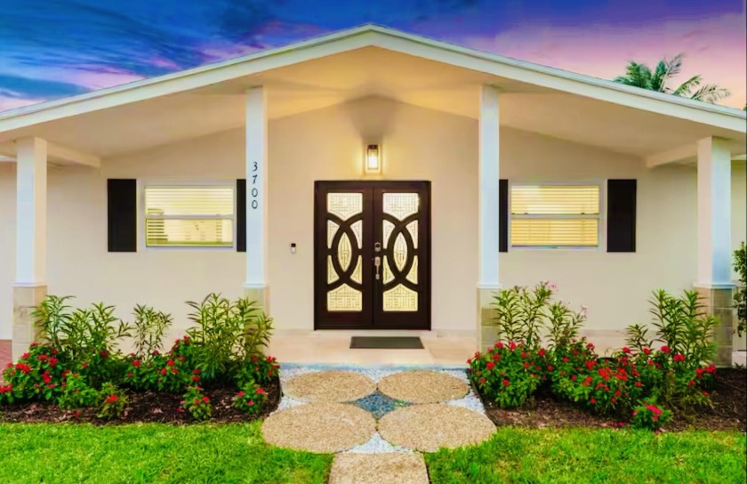 3700 Australian Court - Beach Home for sale in West Palm Beach, Florida on Beachhouse.com