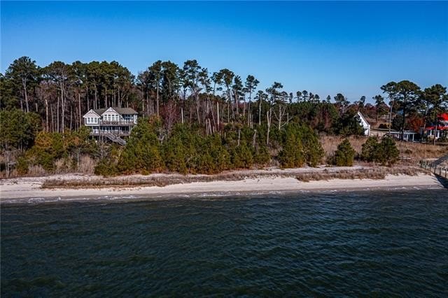 SPECTACULAR WATERFRONT BEACH LOT ON THE RAPPAHANNOCK RIVER - - Beach Lot for sale in White Stone, Virginia on Beachhouse.com