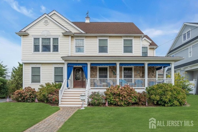 Beautiful Colonial located in the coveted seashore town of - Beach Home for sale in Monmouth Beach, New Jersey on Beachhouse.com