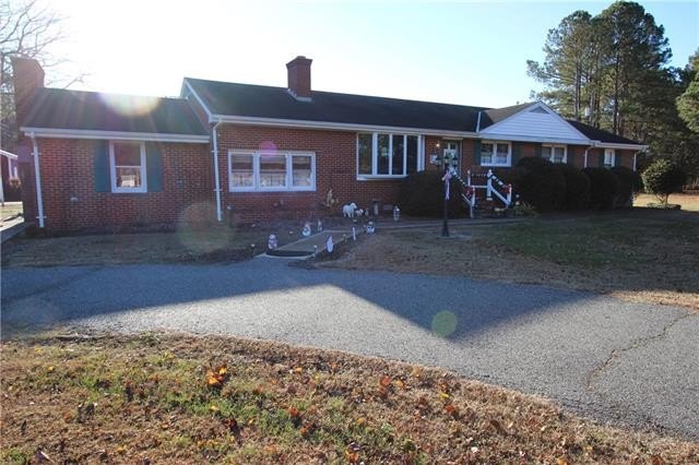 Beautiful Brick Rancher on 1.17 acres within minutes of Bethel - Beach Home for sale in Onemo, Virginia on Beachhouse.com