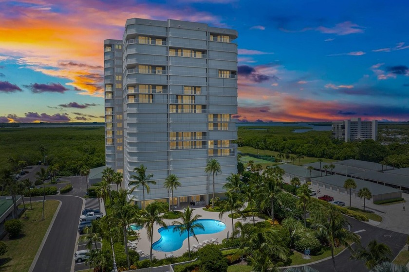 MOTIVATED SELLER! Stunning Southwest corner penthouse with - Beach Condo for sale in Fort Pierce, Florida on Beachhouse.com