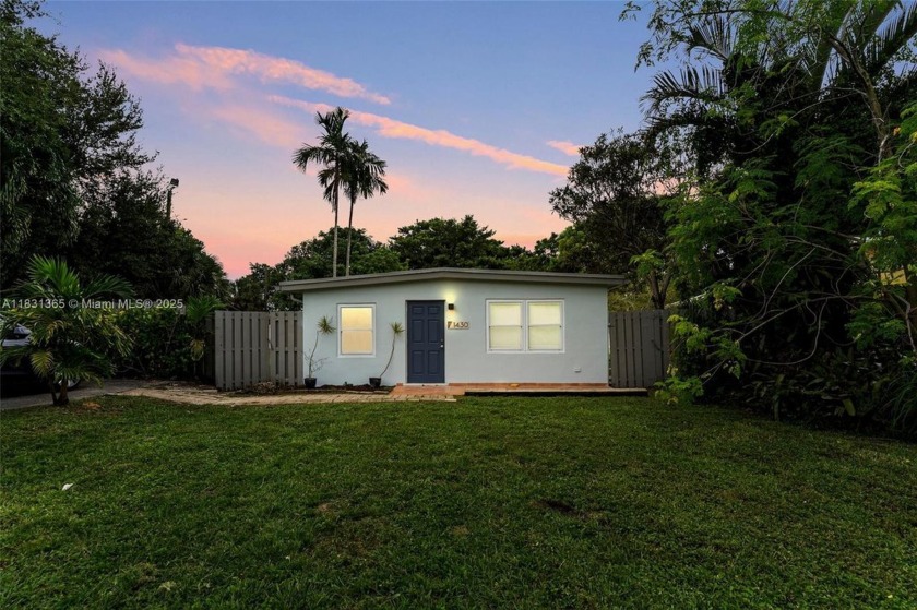 Fully renovated house with a pool, huge deck and an outdoor - Beach Home for sale in Fort Lauderdale, Florida on Beachhouse.com