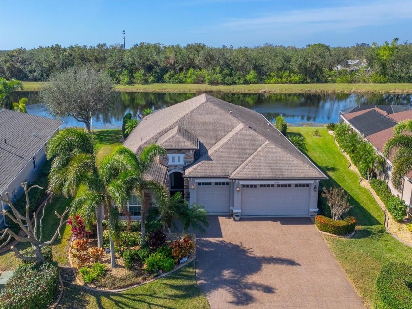 Welcome to 12035 Aster Ave and step into a home filled with - Beach Home for sale in Bradenton, Florida on Beachhouse.com