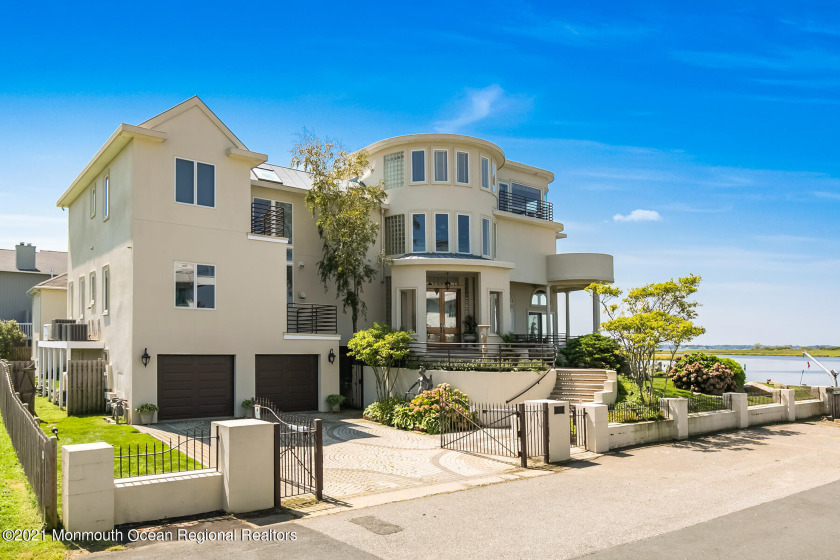 PRICE IMPROVEMENT. ''Breathtaking Waterfront Estate'' - Beach Home for sale in Sea Bright, New Jersey on Beachhouse.com