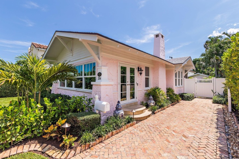 Charming, fully renovated Craftsman Style, Historic Southland - Beach Home for sale in West Palm Beach, Florida on Beachhouse.com