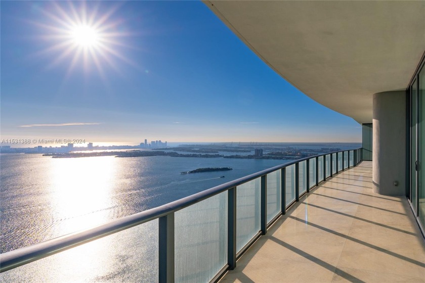 This breathtaking Penthouse on the 50th floor boasts endless - Beach Condo for sale in Miami, Florida on Beachhouse.com