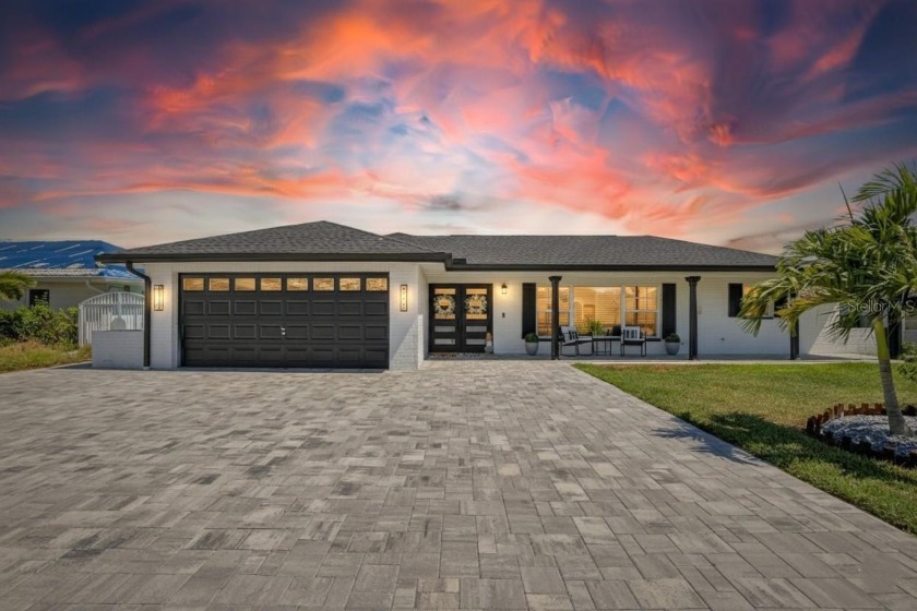 Live Where Every Day Feels Like a Vacation!  This stunning - Beach Home for sale in Apollo Beach, Florida on Beachhouse.com