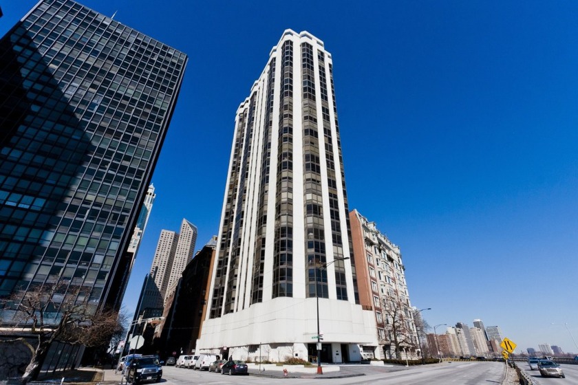 Amazing city, lake and Pier views from every room in this - Beach Home for sale in Chicago, Illinois on Beachhouse.com