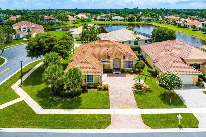 If you're looking for a warm and bright home in an amazing gated - Beach Home for sale in Boynton Beach, Florida on Beachhouse.com