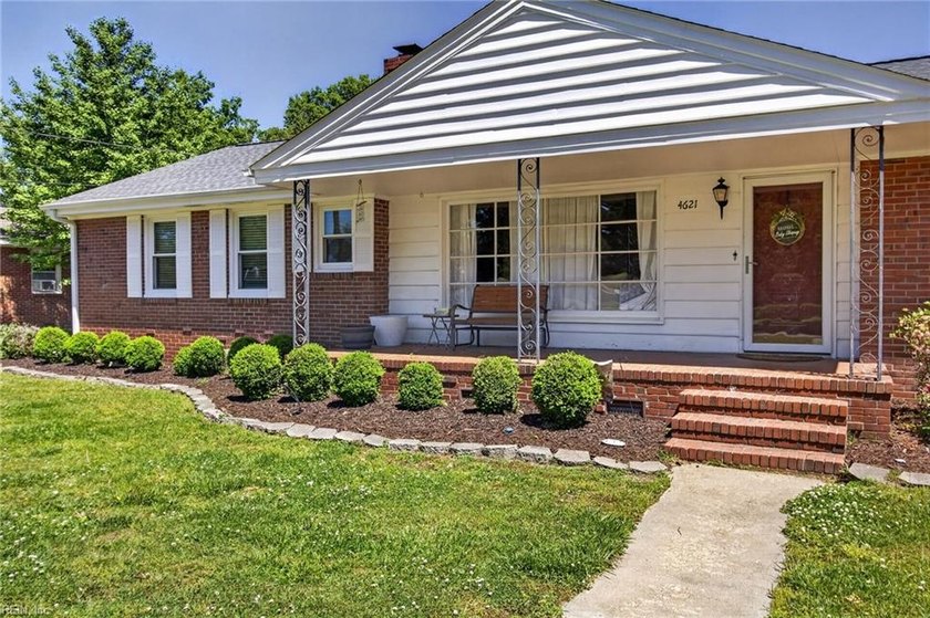 Brick ranch in the highly sought-after Westwood neighborhood! - Beach Home for sale in Portsmouth, Virginia on Beachhouse.com