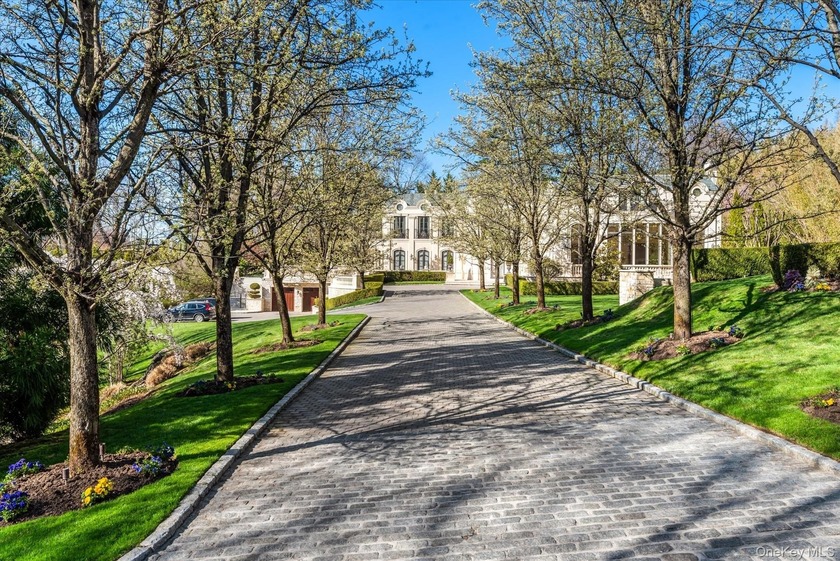 Luxurious Waterview Mansion in the Prestigious Village of Kings - Beach Home for sale in Great Neck, New York on Beachhouse.com