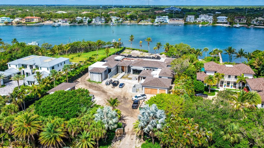 Set on over 1.6 acres on the desirable south end of Jupiter - Beach Home for sale in Jupiter Island, Florida on Beachhouse.com