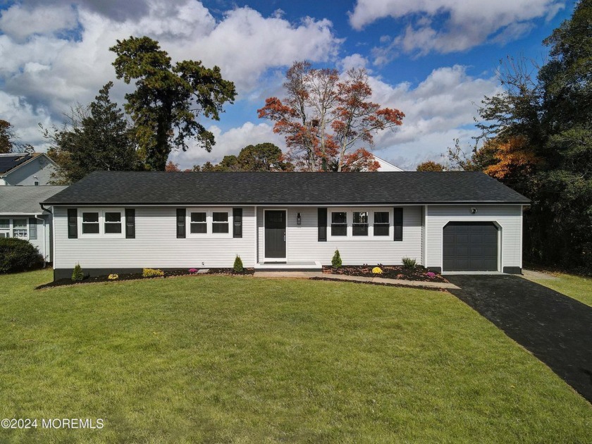 Come see this fully renovated 3-bedroom, 2-bath ranch set on a - Beach Home for sale in Toms River, New Jersey on Beachhouse.com