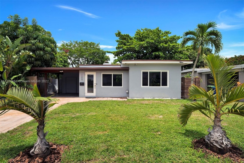 Say *Hello* to a Good Buy! A charming and spacious 2 bed/1bath - Beach Home for sale in Fort  Lauderdale, Florida on Beachhouse.com