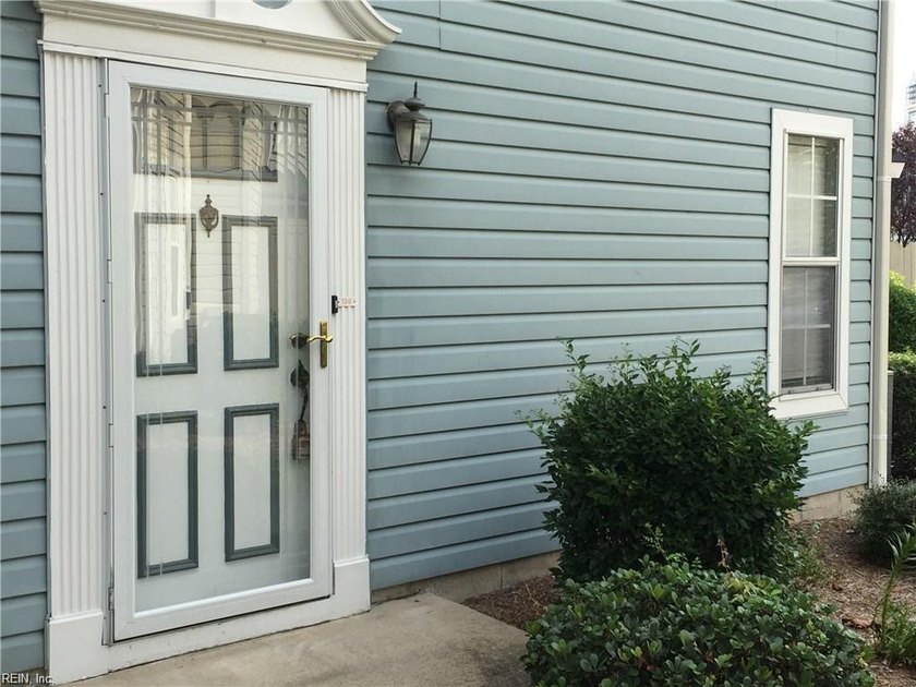 Yes, you can have it ALL for under $300k in Va Beach. Welcome to - Beach Condo for sale in Virginia Beach, Virginia on Beachhouse.com