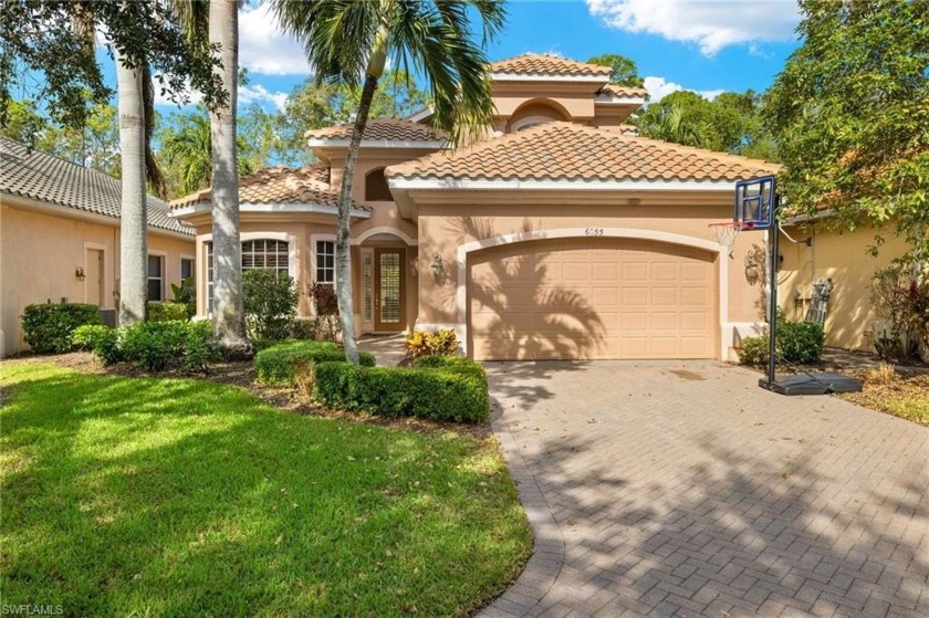 Single family pool home in Wilshire Lakes with great room floor - Beach Home for sale in Naples, Florida on Beachhouse.com