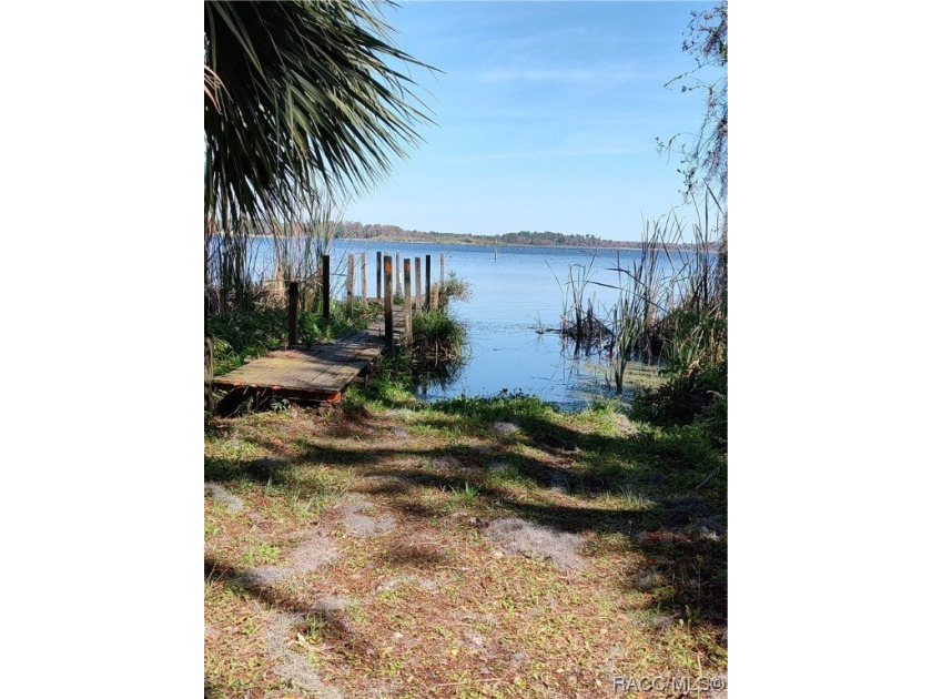 Don't miss this rare opportunity! This beautiful corner lot with - Beach Acreage for sale in Crystal River, Florida on Beachhouse.com