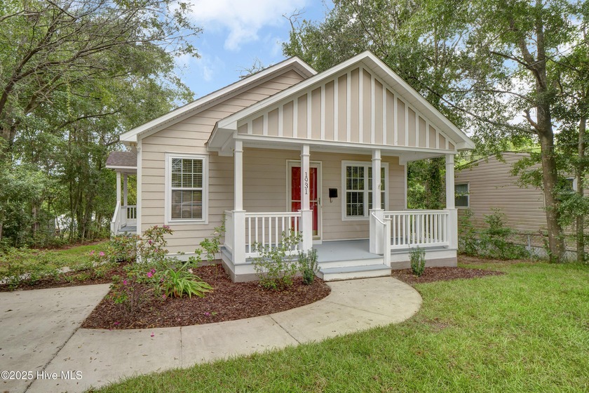 Price Reduced and the seller is offering $7,500 towards closing - Beach Home for sale in Wilmington, North Carolina on Beachhouse.com