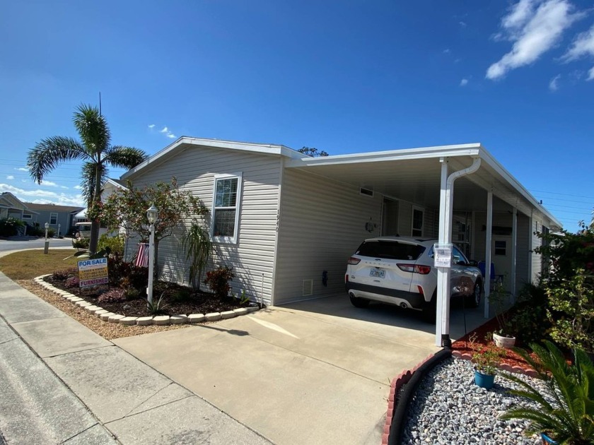 ** Home located in an active, resort style, 55+, land leased - Beach Home for sale in Tarpon Springs, Florida on Beachhouse.com