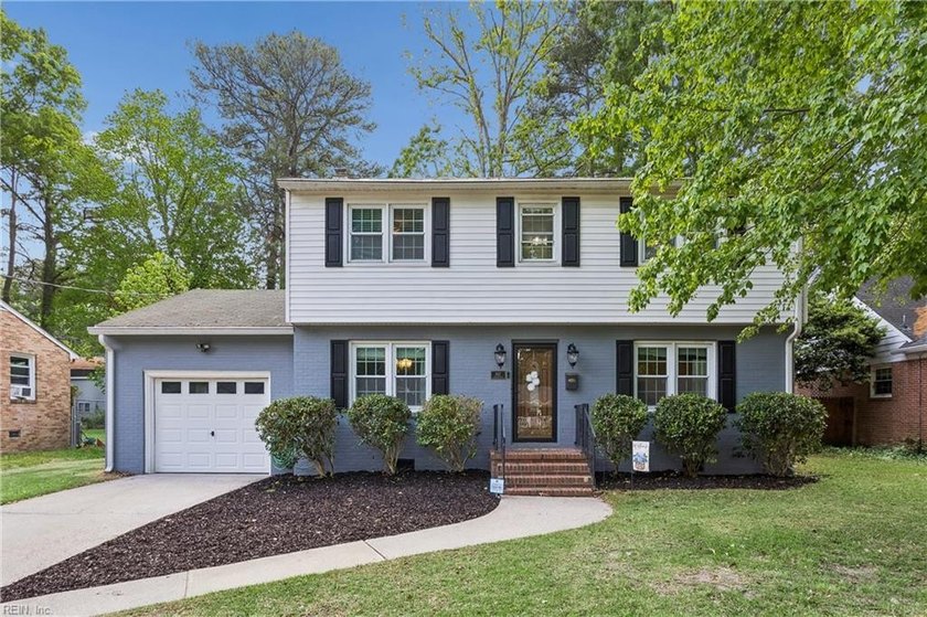 Don't miss this stunning 4-bedroom, 2.5-bath home nestled in the - Beach Home for sale in Newport News, Virginia on Beachhouse.com