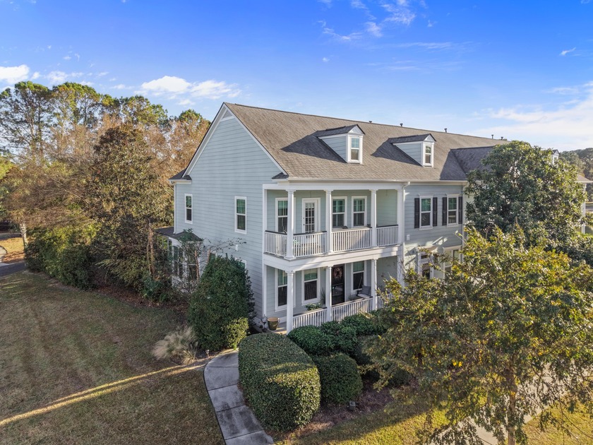Renovated TURN-KEY end unit in the Madison at Hamlin Plantation! - Beach Home for sale in Mount Pleasant, South Carolina on Beachhouse.com