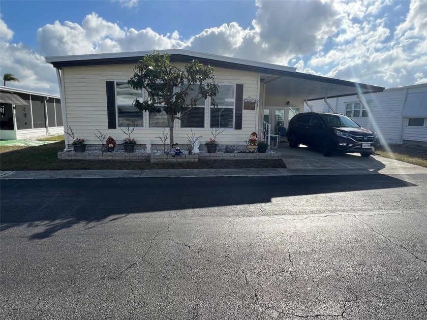 This charming 1,284-square-foot home, located in the flourishing - Beach Home for sale in Largo, Florida on Beachhouse.com