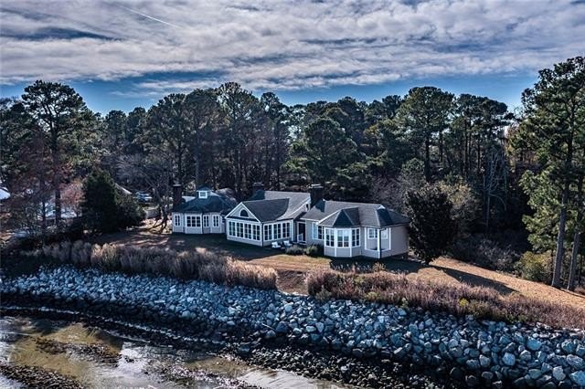 Incredible opportunity to own a waterfront home overlooking the - Beach Home for sale in Urbanna, Virginia on Beachhouse.com