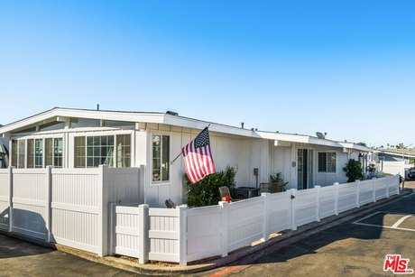 Serene bayfront living in the prestigious community of Bayside - Beach Home for sale in Newport Beach, California on Beachhouse.com