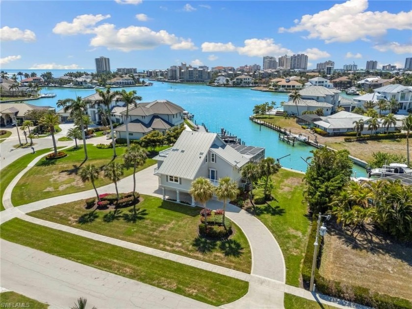 Incredible opportunity! Rare Marco Island estates area property - Beach Home for sale in Marco Island, Florida on Beachhouse.com