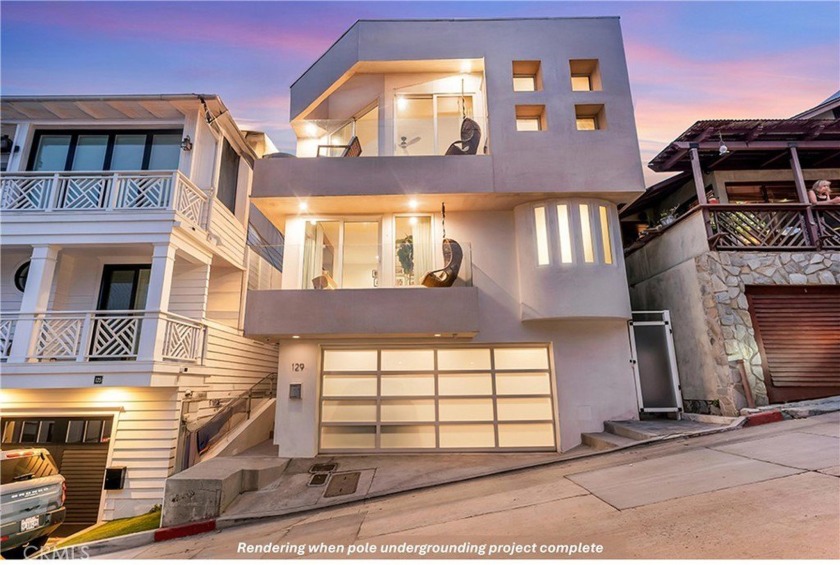 YOUR PRIVATE ARCHITECTURAL CONTEMPORARY BEACH HOUSE AWAITS! - Beach Home for sale in Manhattan Beach, California on Beachhouse.com