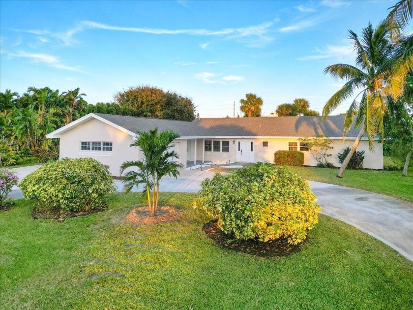 Charming Coastal Retreat on Banyan Way in Melbourne Beach - Beach Home for sale in Melbourne Beach, Florida on Beachhouse.com