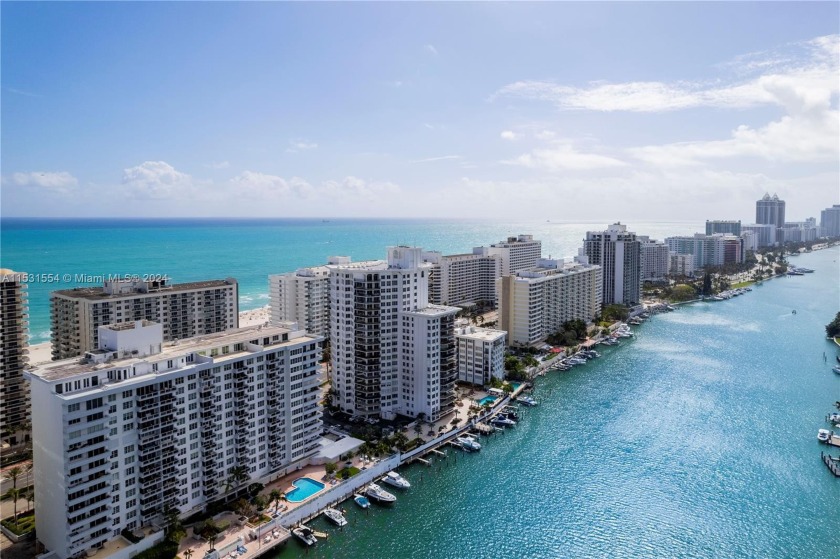 Stunning and spacious 2BR/ 2.5BA unit in Fifty Six-Sixty Collins - Beach Condo for sale in Miami Beach, Florida on Beachhouse.com
