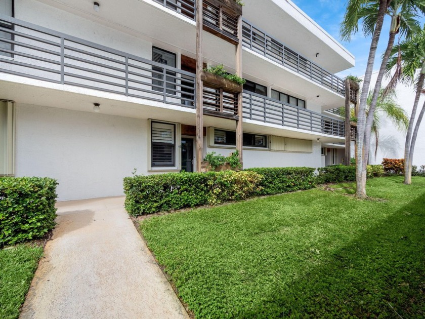 Discover serene waterfront living in this 2-bedroom, 2-bath - Beach Condo for sale in Stuart, Florida on Beachhouse.com