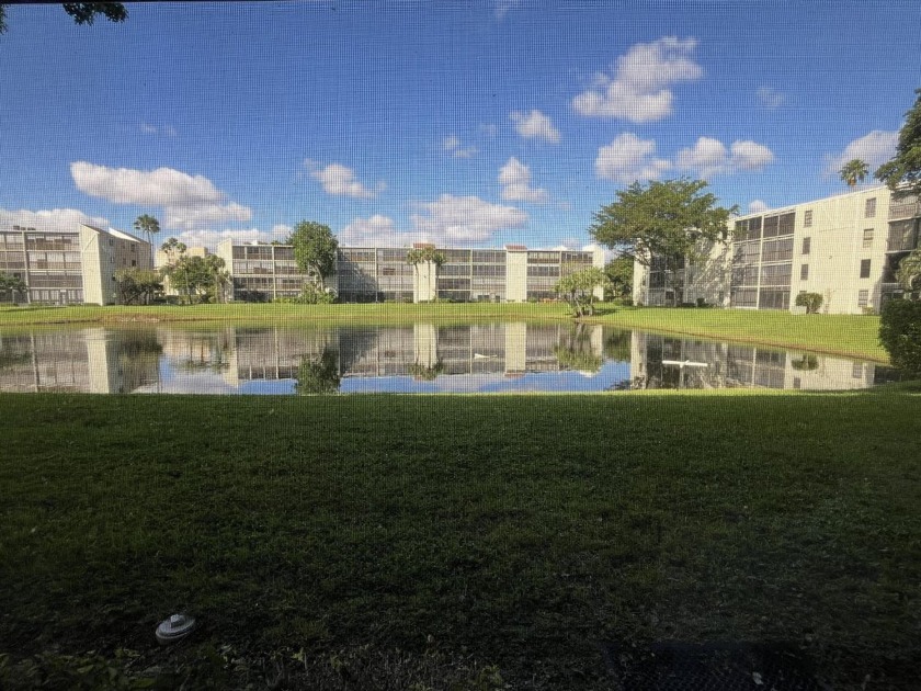 Totally renovated 1 bedroom 2 full bath unit on the ground floor - Beach Condo for sale in Delray Beach, Florida on Beachhouse.com