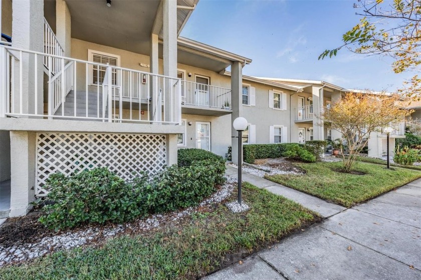 Welcome to Lake Tiffany in the heart of vibrant Dunedin! This - Beach Condo for sale in Dunedin, Florida on Beachhouse.com