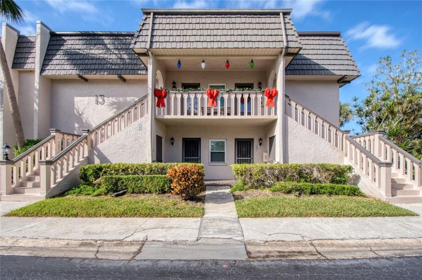 Welcome to your move-in ready, furnished condo! This charming - Beach Condo for sale in Seminole, Florida on Beachhouse.com