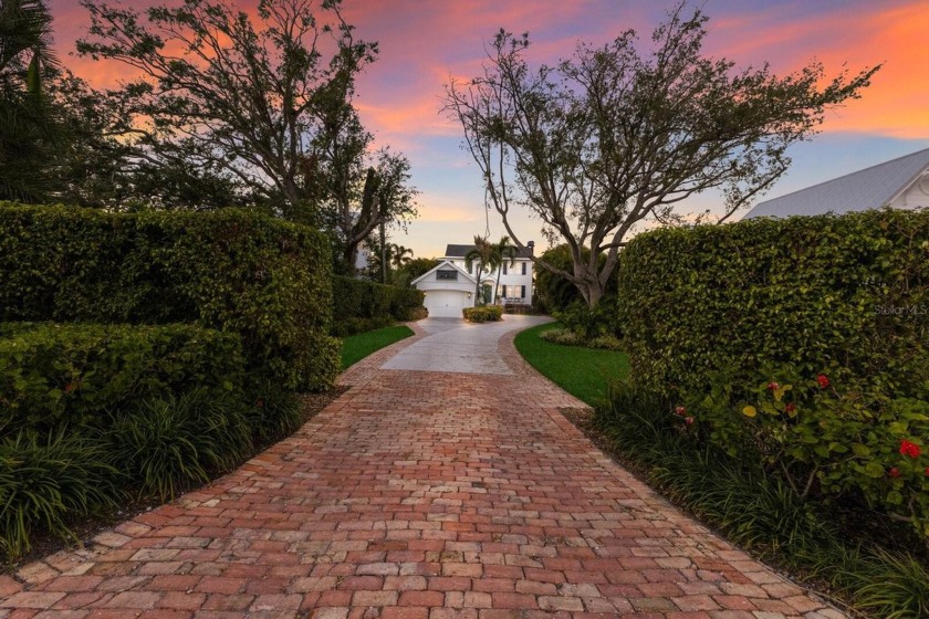 Stunning Riverfront Pool Home Full of Character and Charm!!!Step - Beach Home for sale in Bradenton, Florida on Beachhouse.com